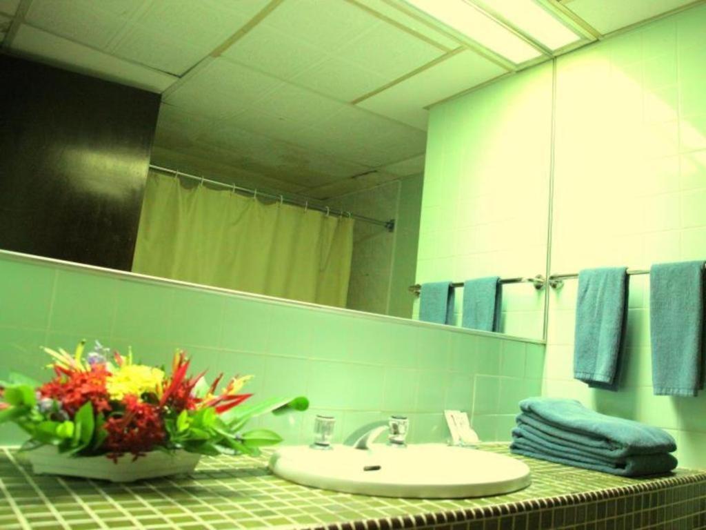 Perkasa Hotel Tenom מראה חיצוני תמונה
